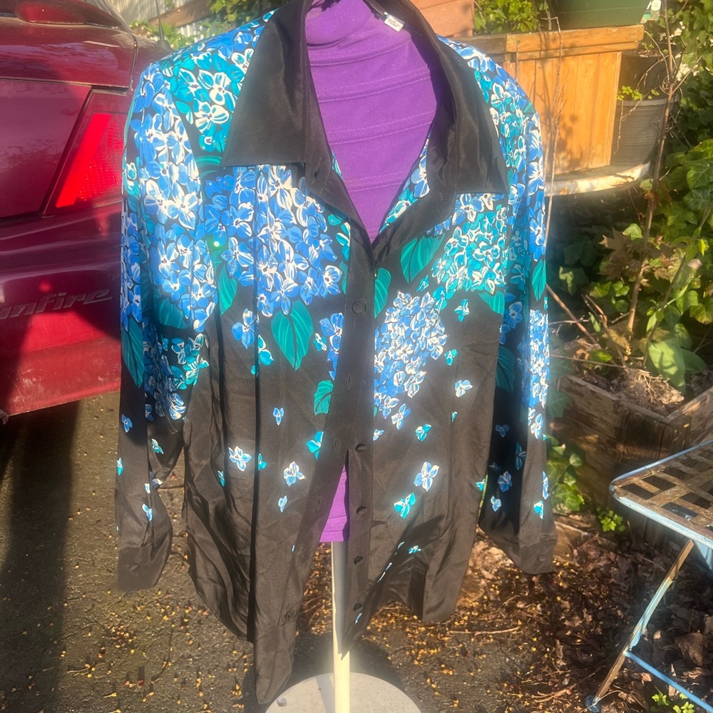 Blouse with beading